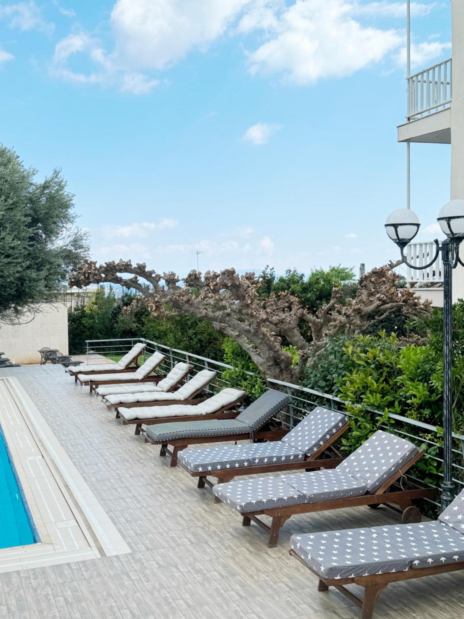 Hotel Myrto 3*